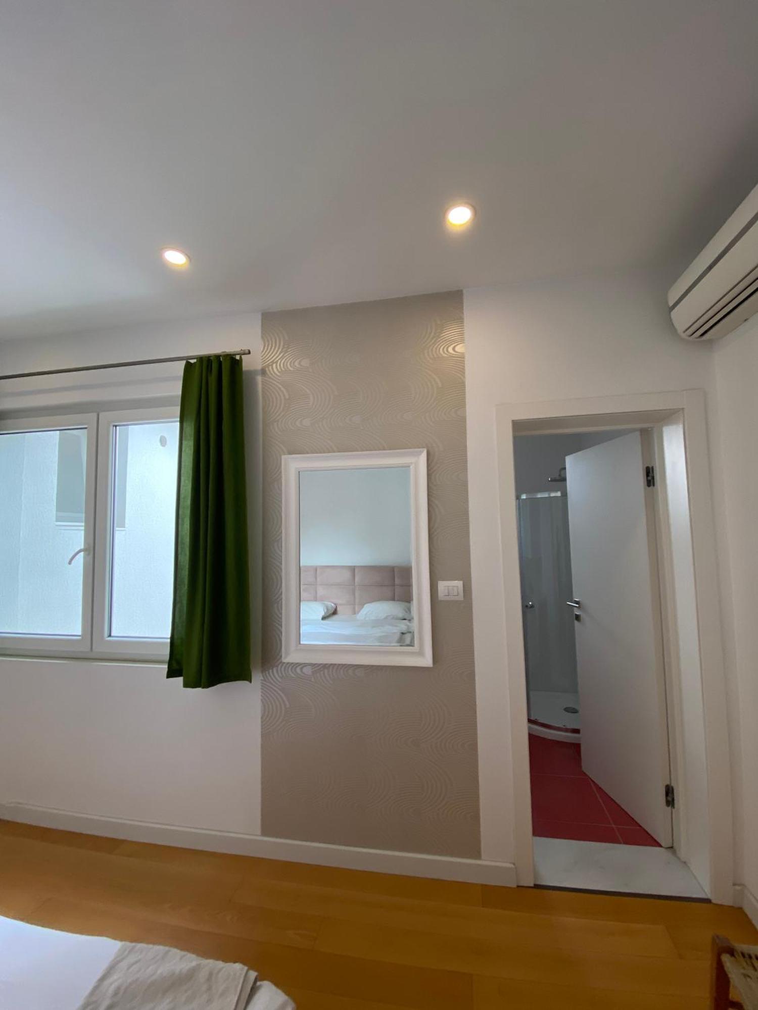Trip'N'Hostel Chill Zone 地拉那 外观 照片